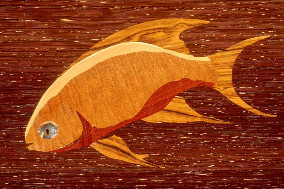 Аппликация из дерева