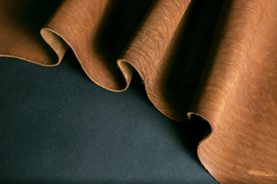 Шорно седельная кожа