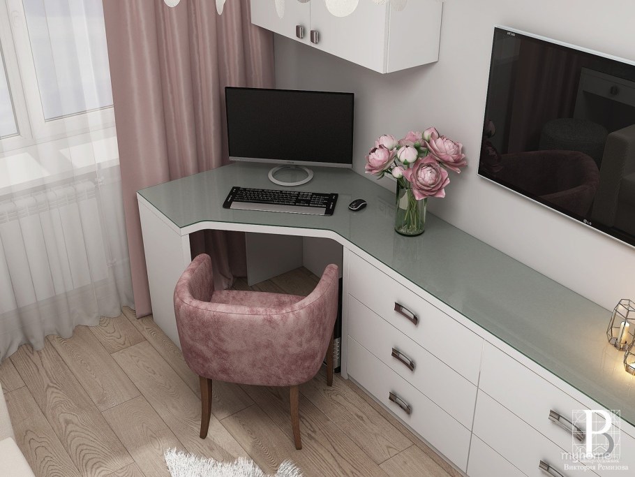 Компьютерный стол совмещенный с туалетным столиком