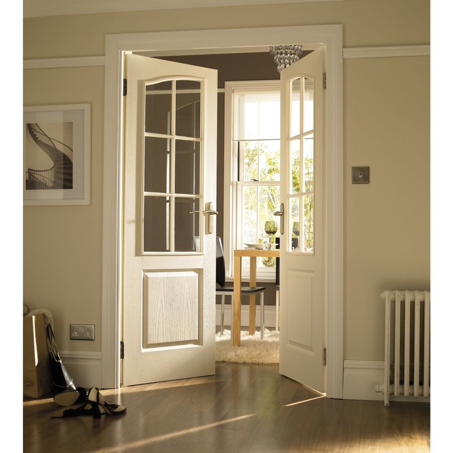 Двери в гостиную