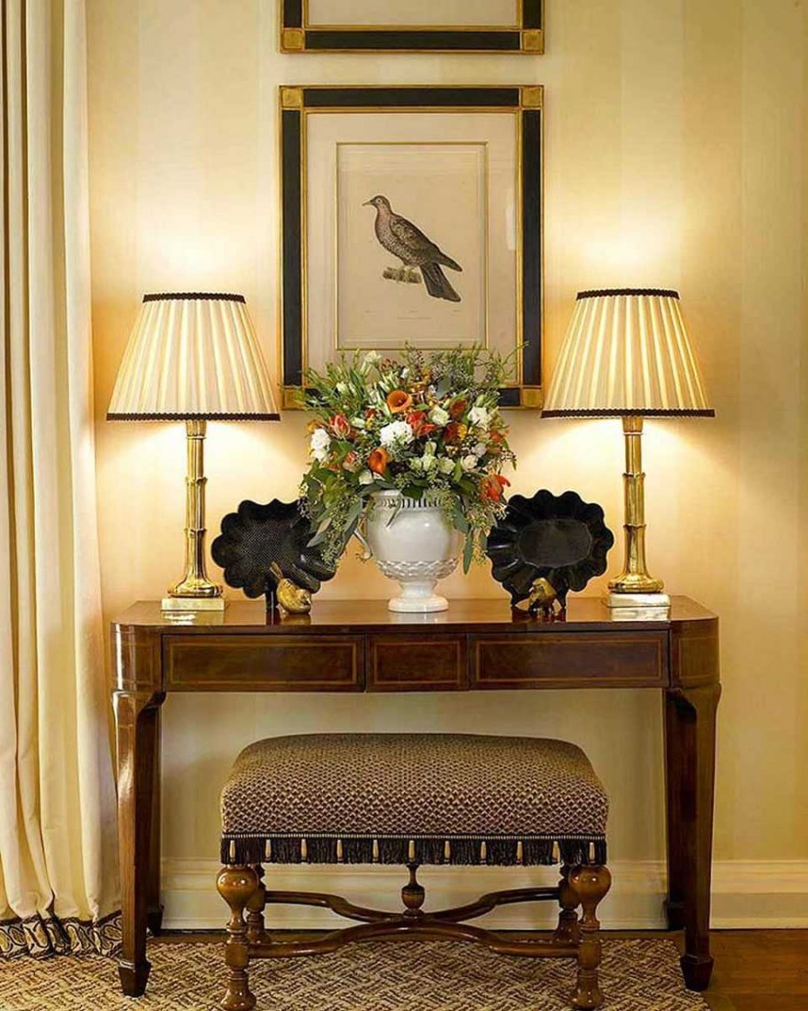 Консоль в прихожую