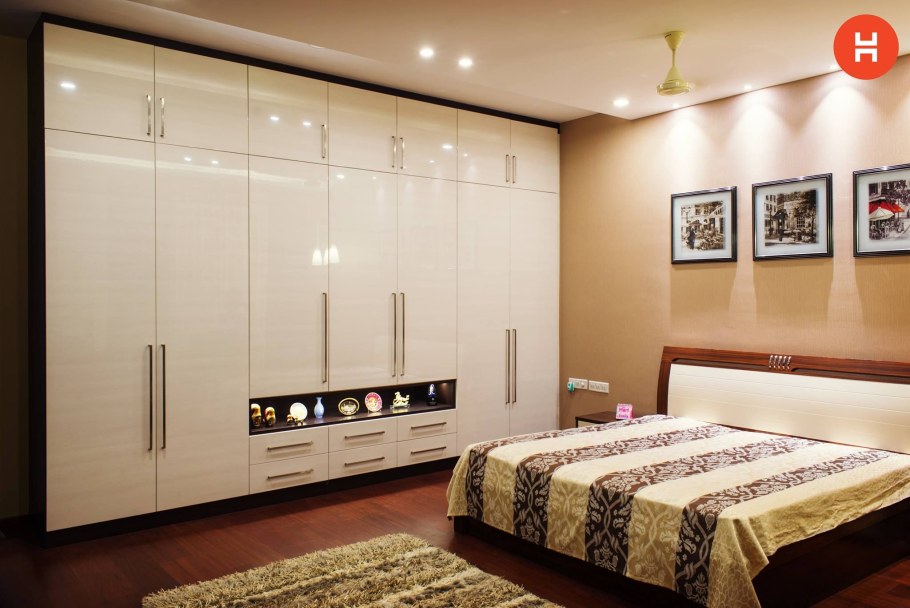 Большие шкафы в спальню