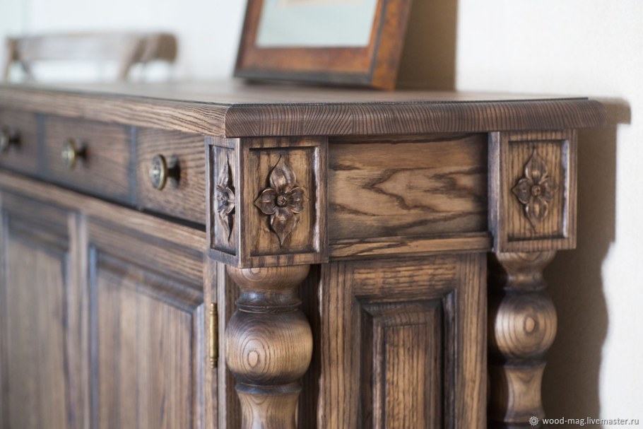 Винтажный деревянный комод