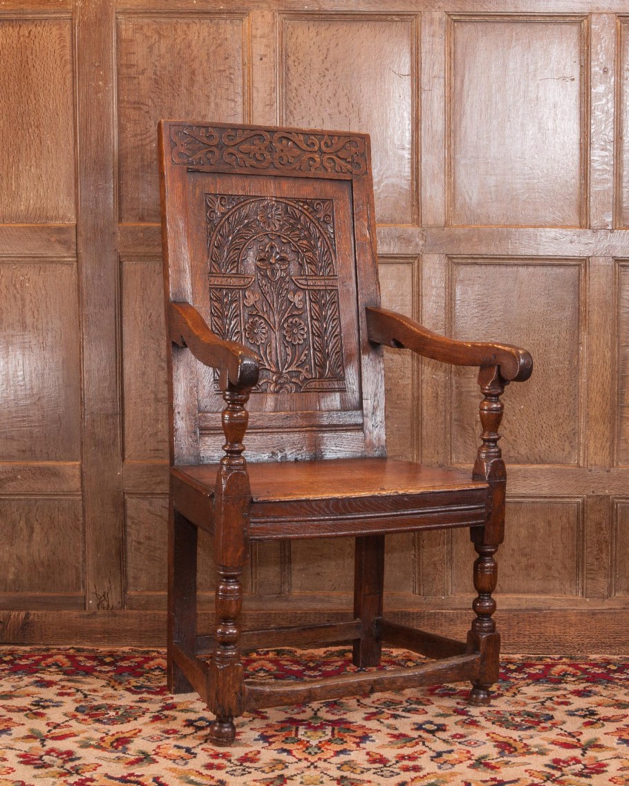 Старинный стул