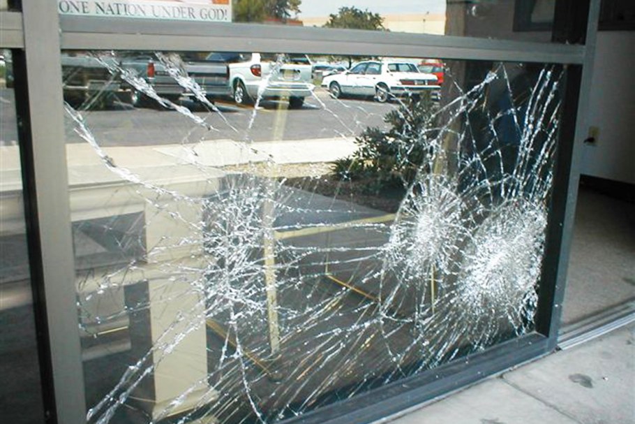 Ударопрочная пленка на окна