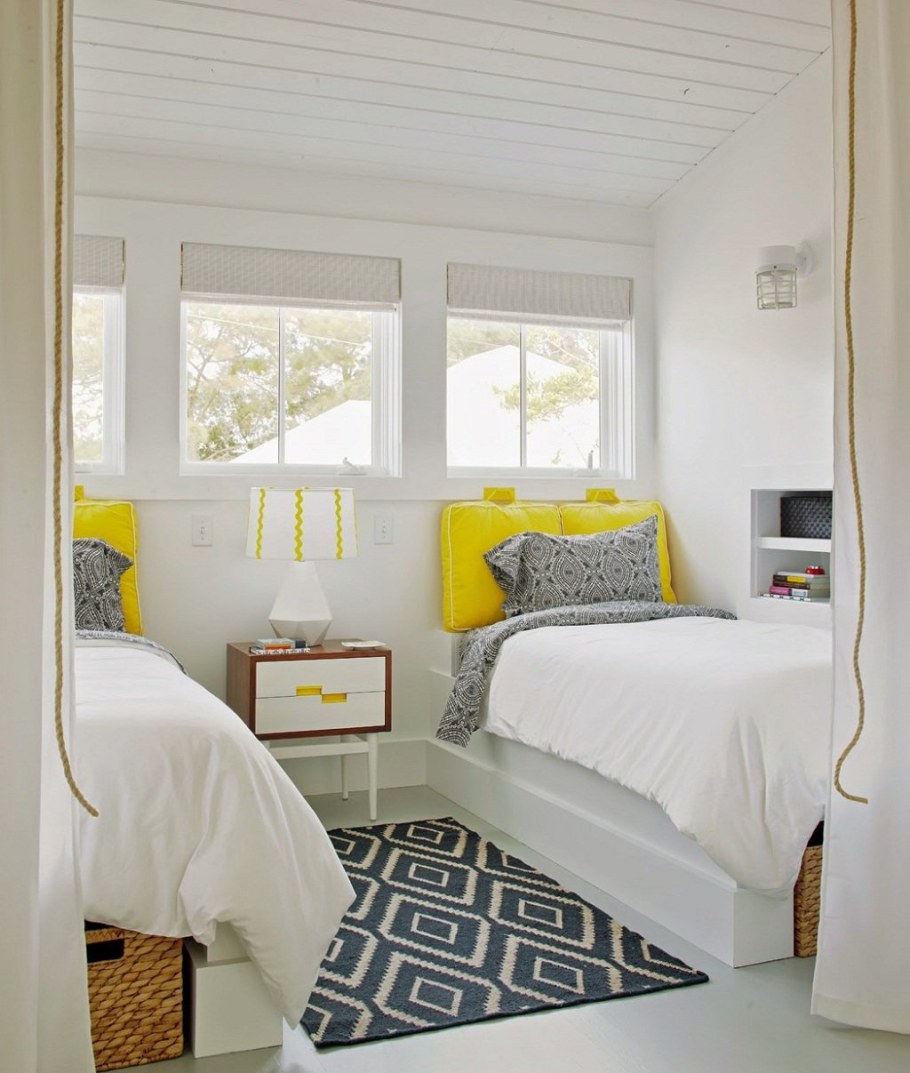 Маленькая белая спальня