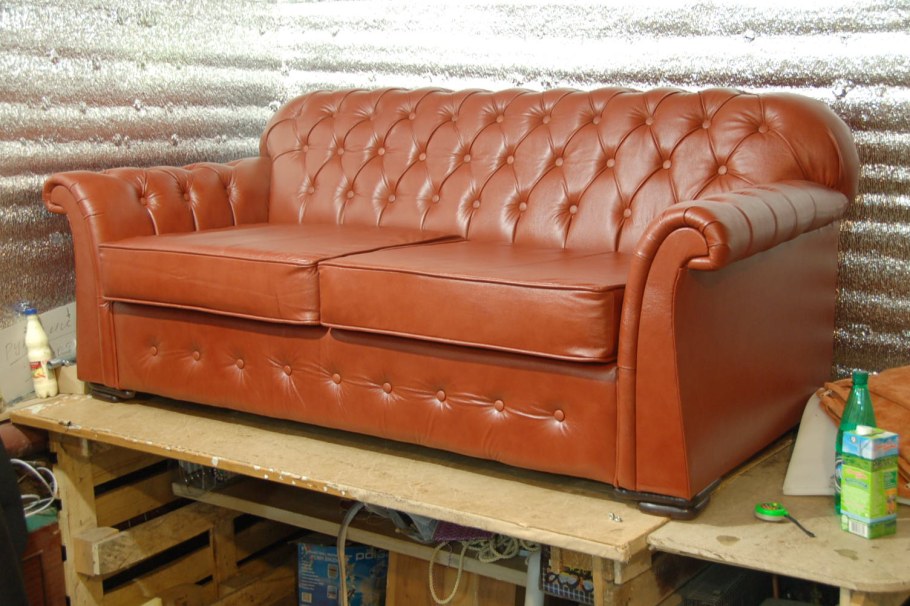 Обшивка дивана