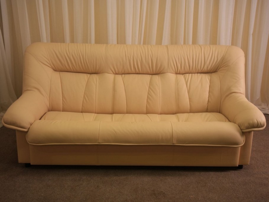 Перетянуть диван