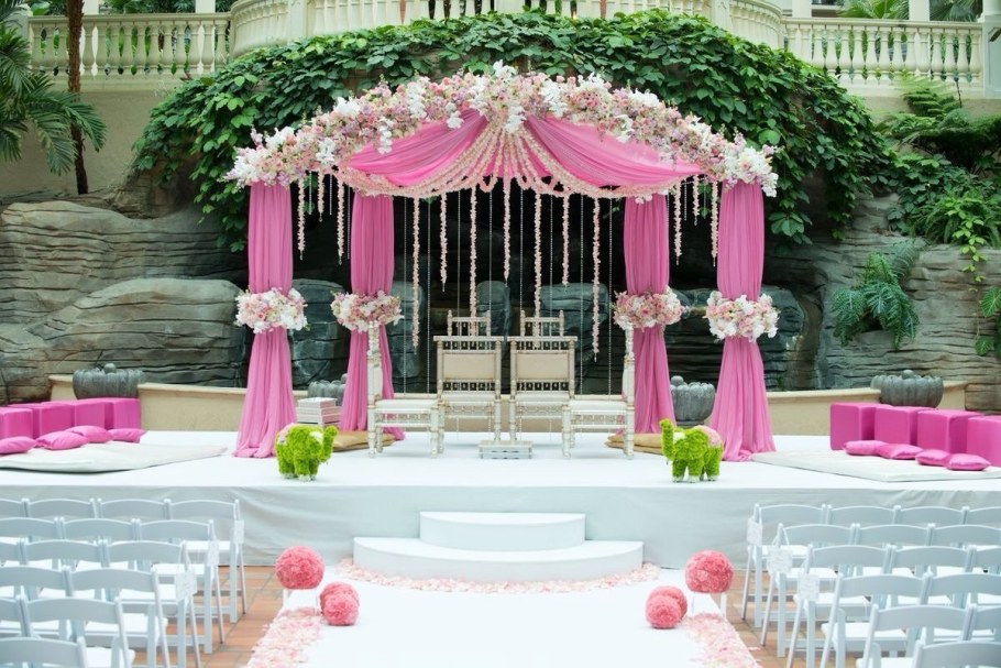 Свадебная сцена