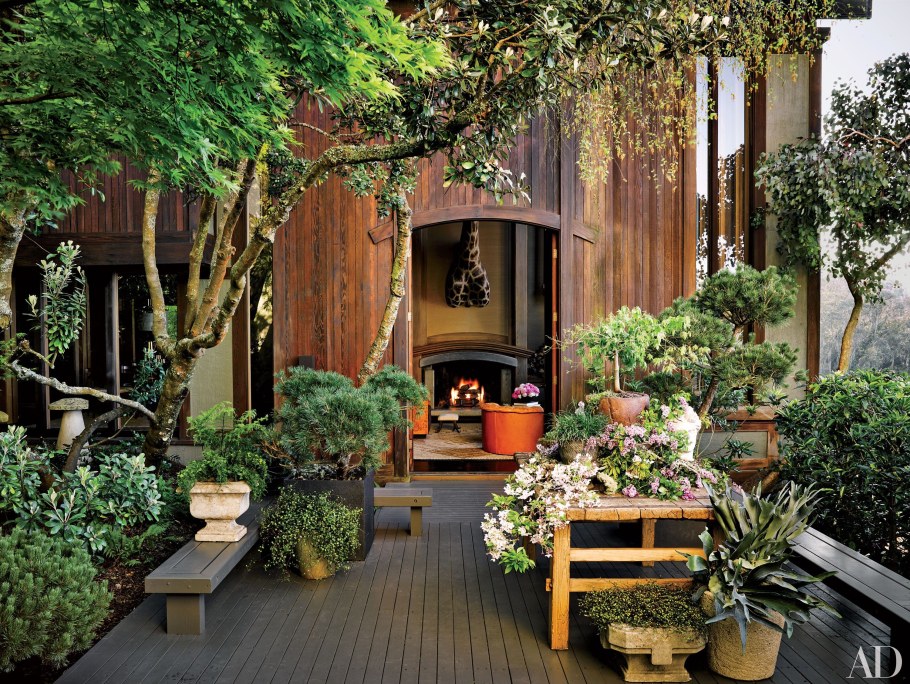 Красивый внутренний дворик