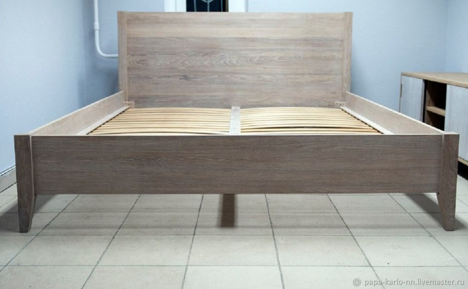 Кровать дубовая двуспальная