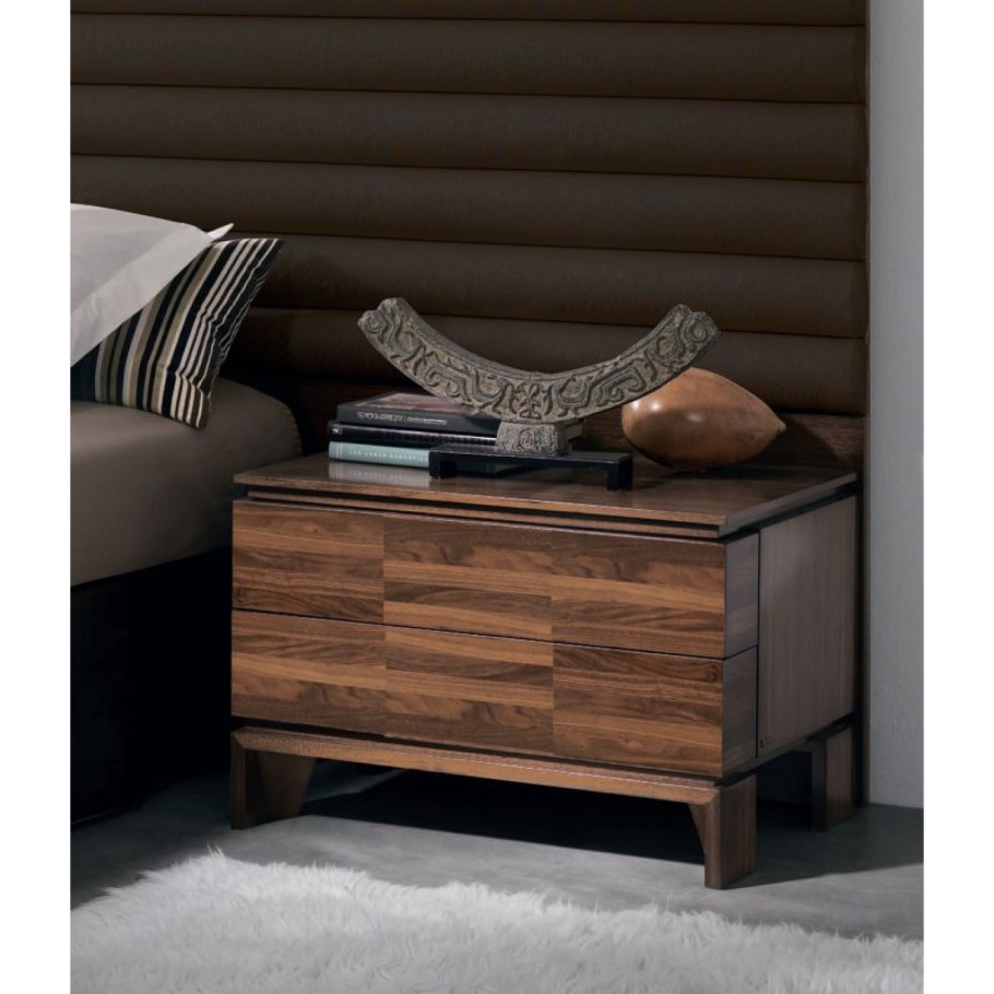 Тумбочки изысканные