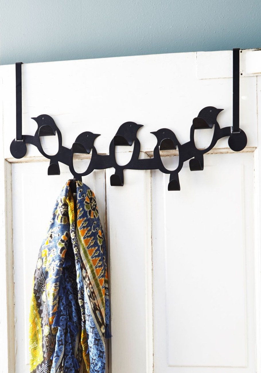 Вешалка для одежды настенная в прихожую