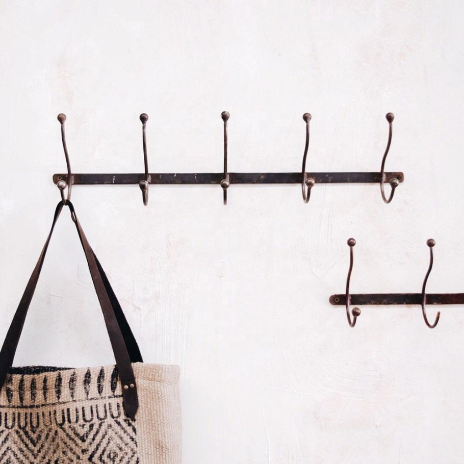 Ретро вешалка