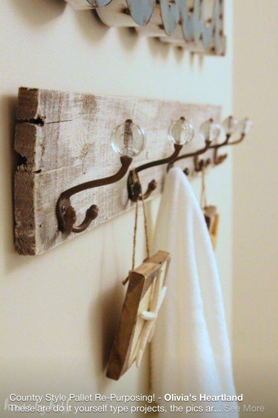 Вешалка для полотенец из дерева