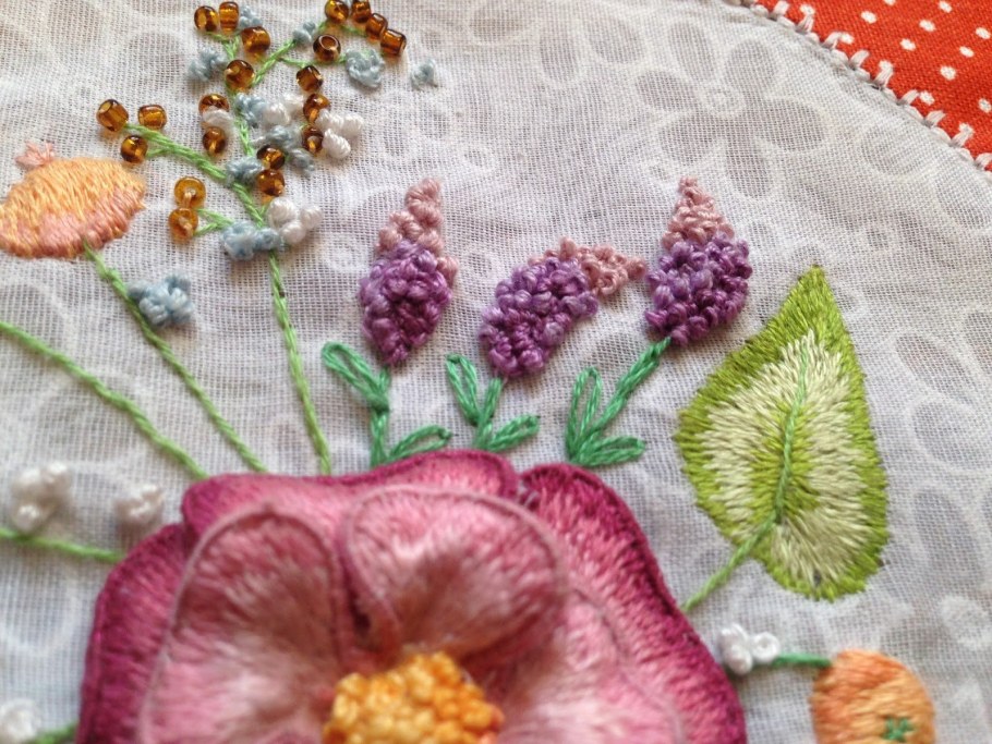 Объемная вышивка для начинающих пошагово