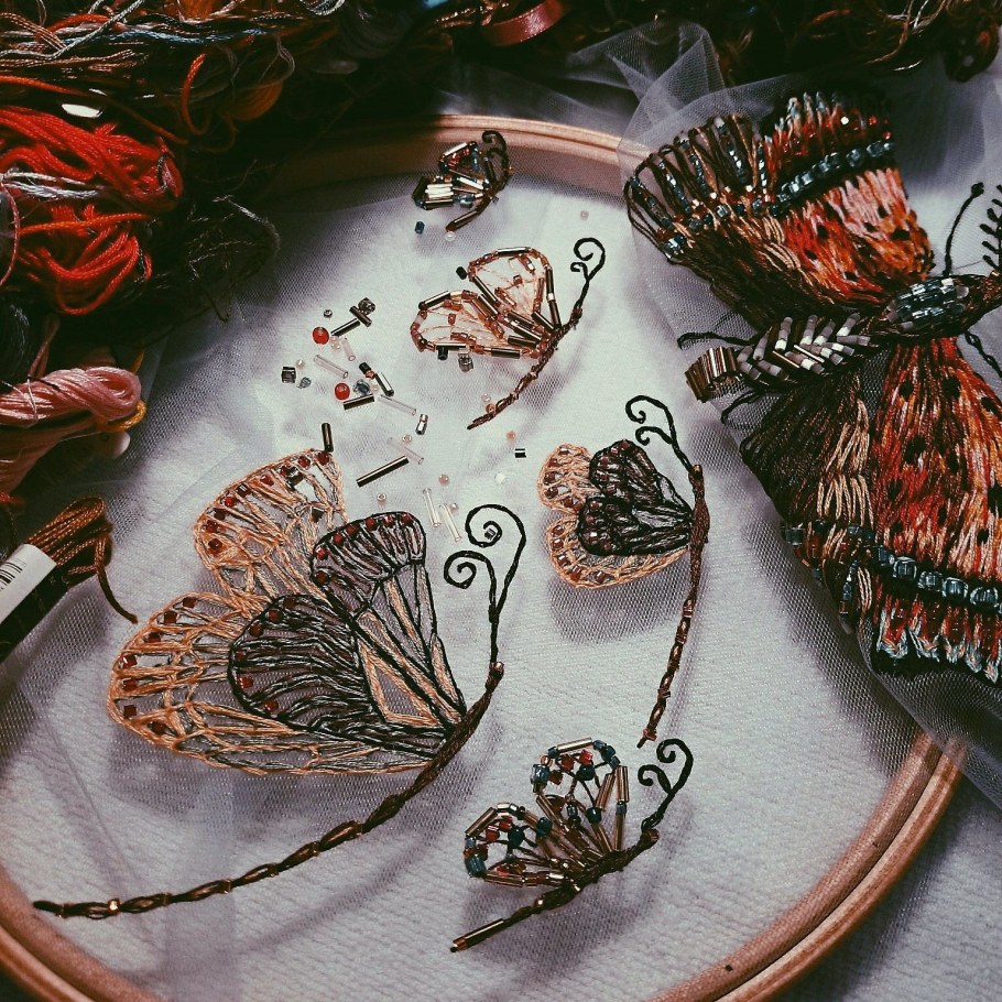 Катерина Марченко вышивка по фатину