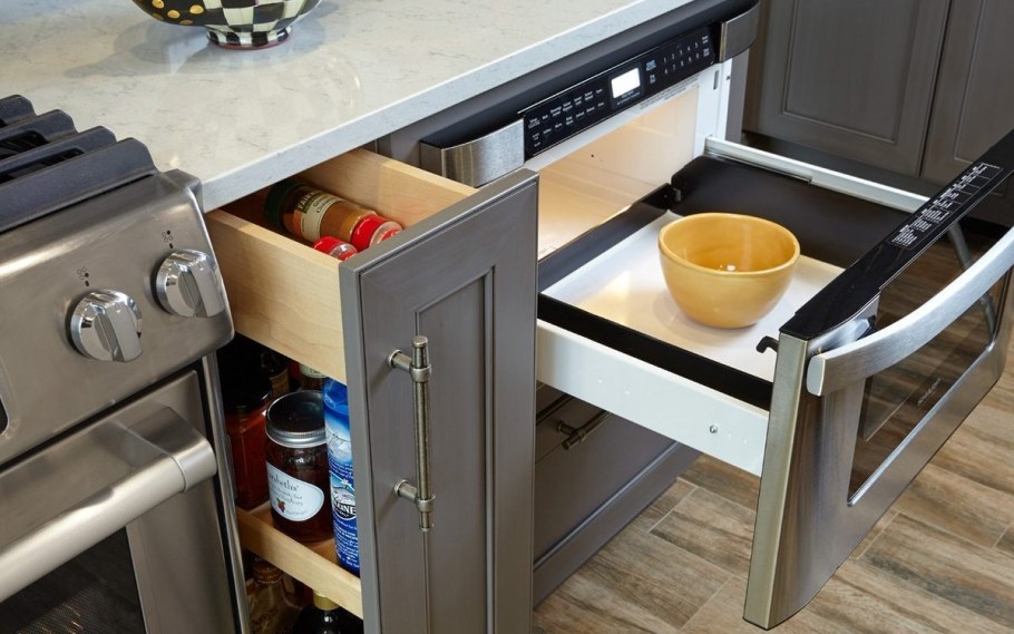 Функциональные кухонные ящики
