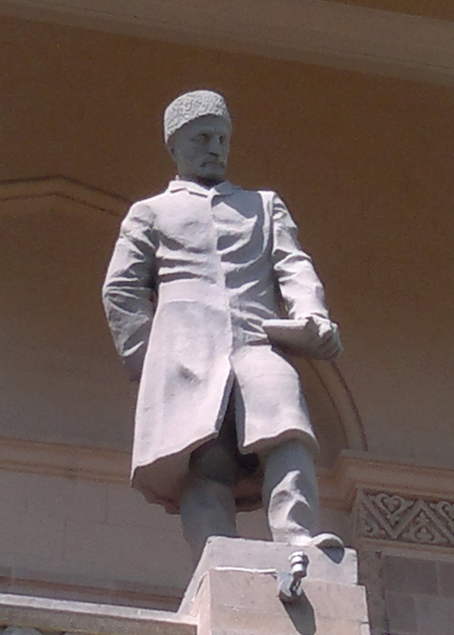 Памятник Мирза Алекпер Сабиру