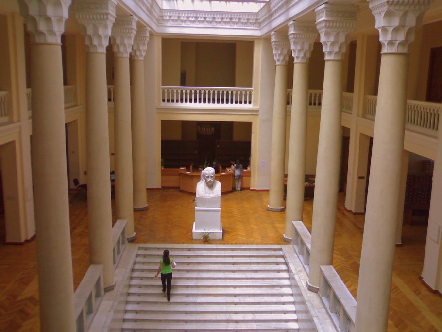 Библиотека им Ахундова Баку