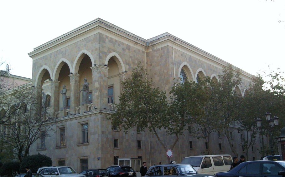 Баку улица Ахундова