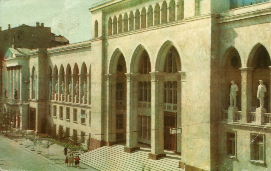 Азербайджанская Национальная библиотека имени м.ф. Ахундова