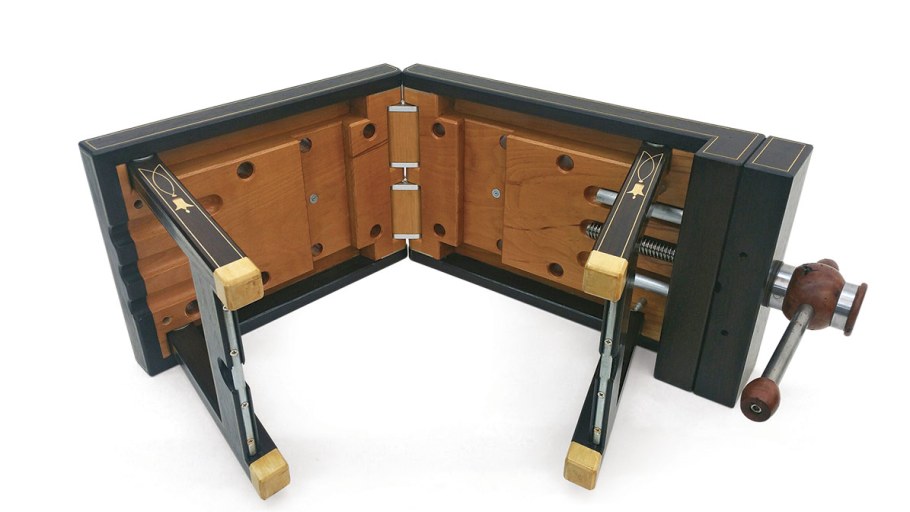 Подвешиваемый верстак складной из дерева с складными ногами