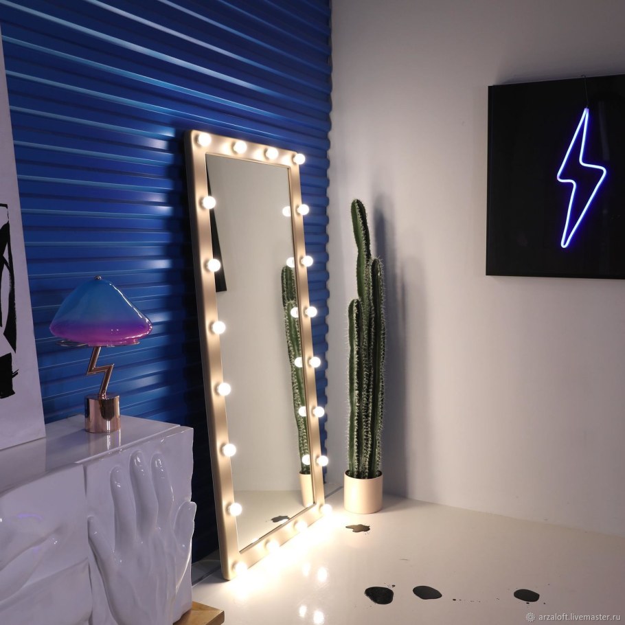 Гримерное зеркало в интерьере