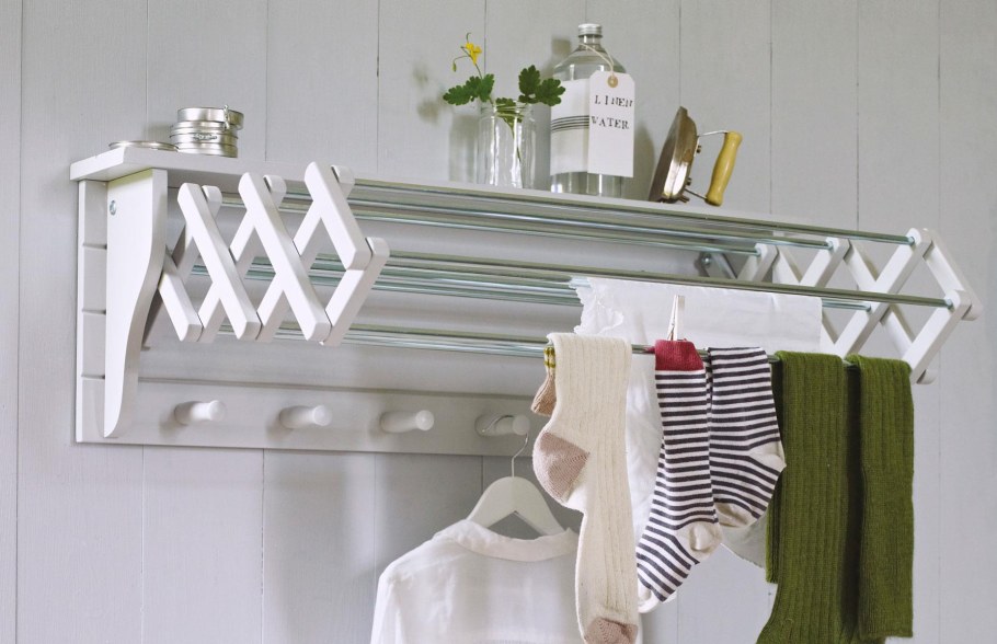 Вешалка для белья настенная