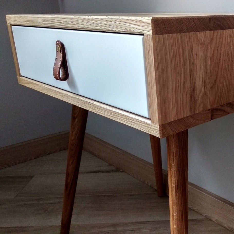 Столик прикроватный из массива дуба, JUCCA