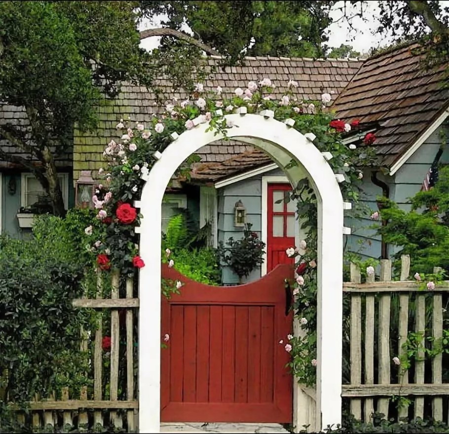 Красивые деревянные калитки