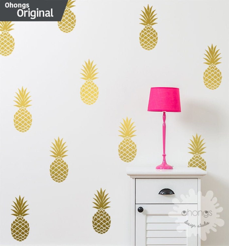 Настенные обои с ананасами