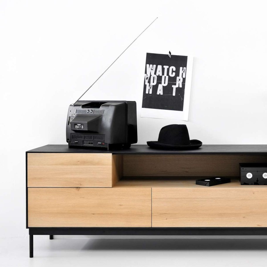 Тумба под ТВ Ethnicraft массив