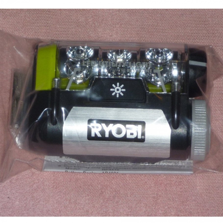 Купить ручной фонарь Ryobi 4400