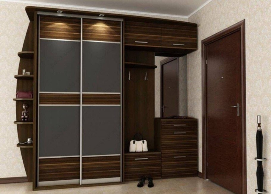 Шкаф в коридор