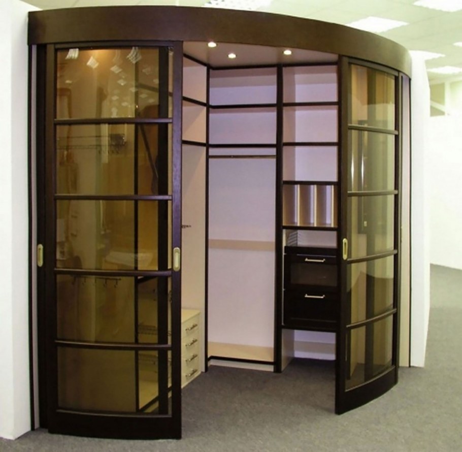 Угловые гардеробные шкафы-купе