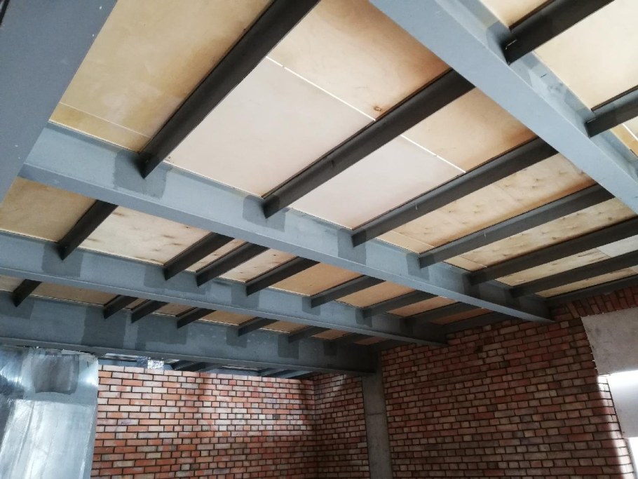Балка перекрытия 7.5 метров металл