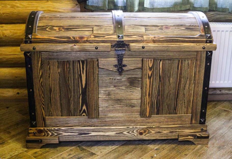 Мебель из брашированной древесины