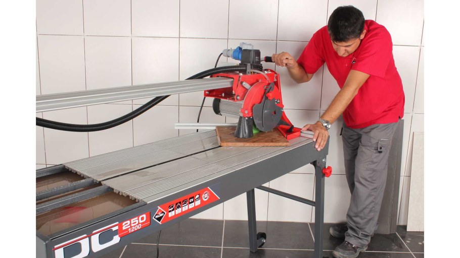 Станок для резки плитки Rubi dw200