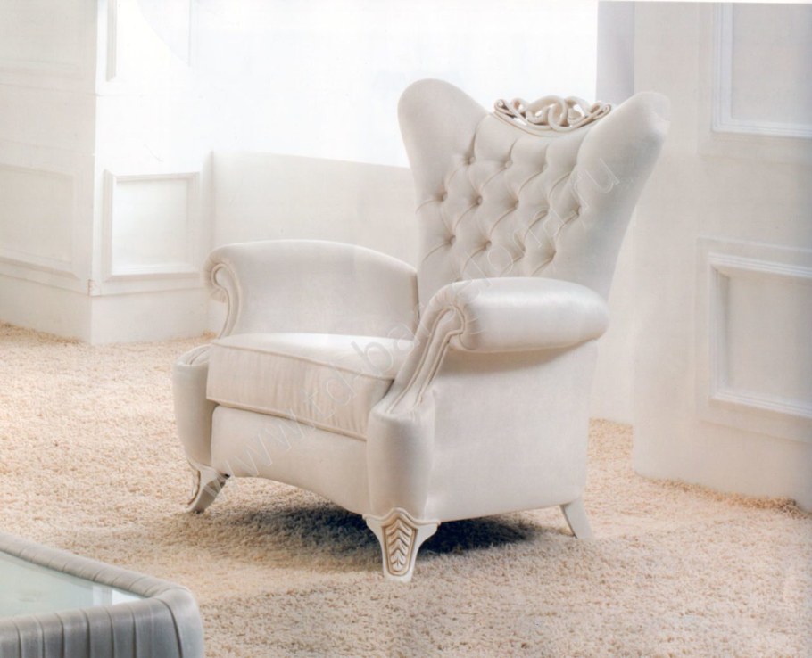 Кресло в спальню в стиле Классик
