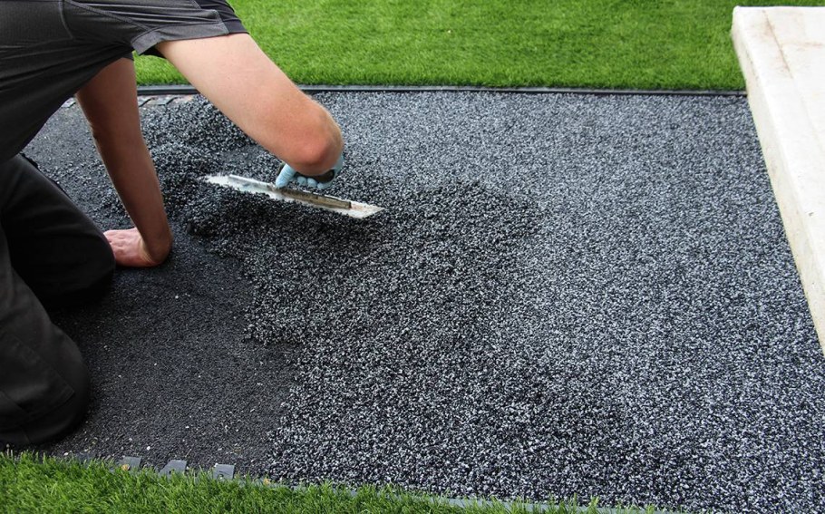 Монтаж резиновой плитки