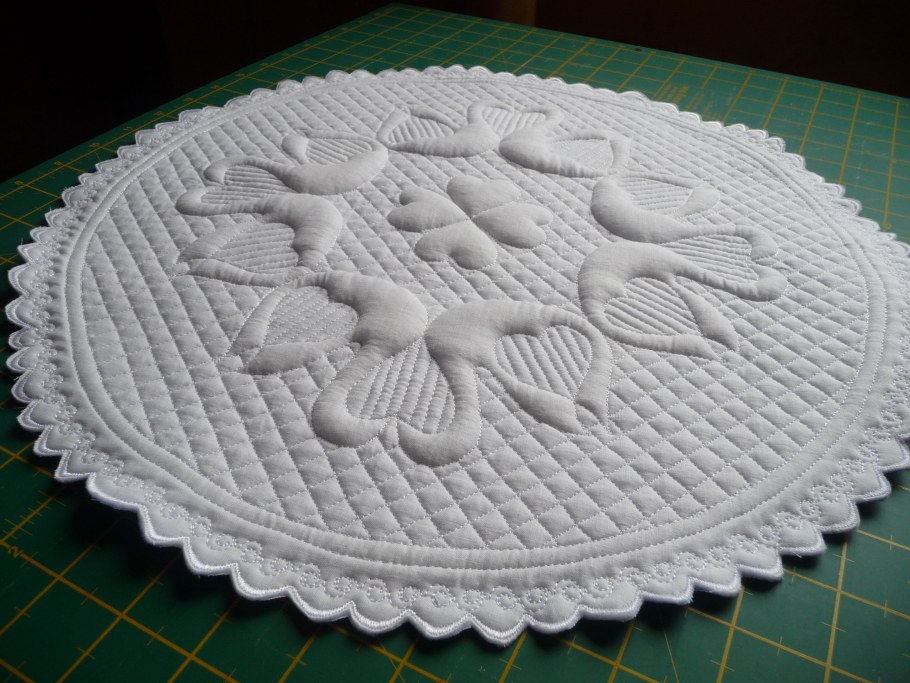 Салфетка из формы лебедя