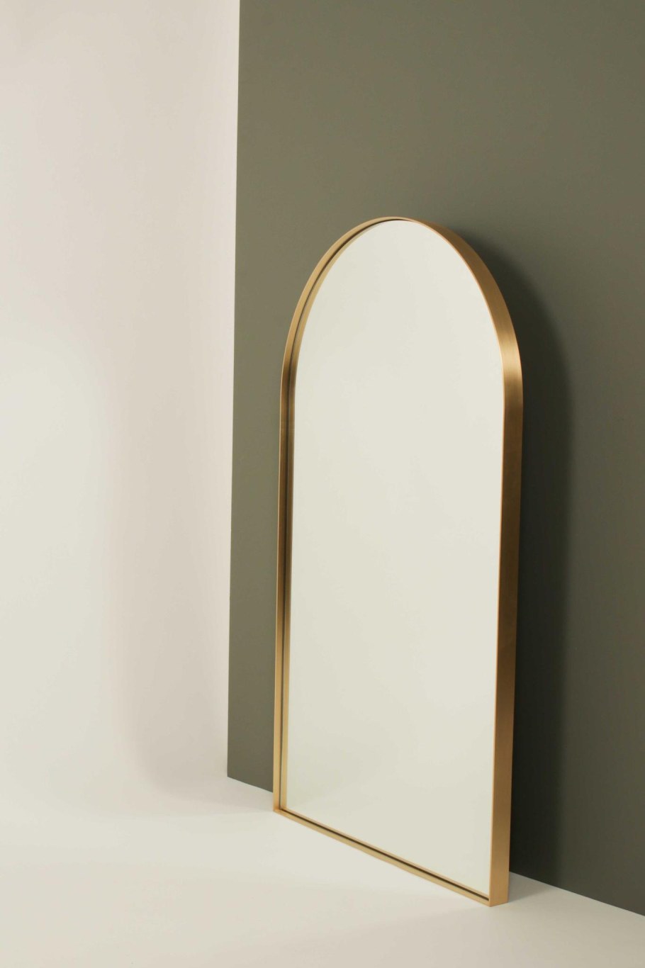 Зеркало арка золото