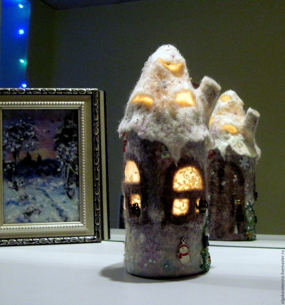 Новогодний домик ночник из чипсов