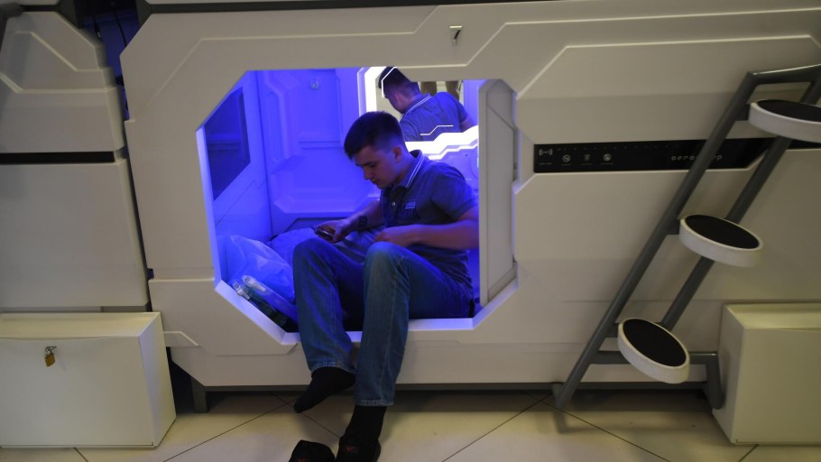 Капсульный отель Sleepbox Hotel