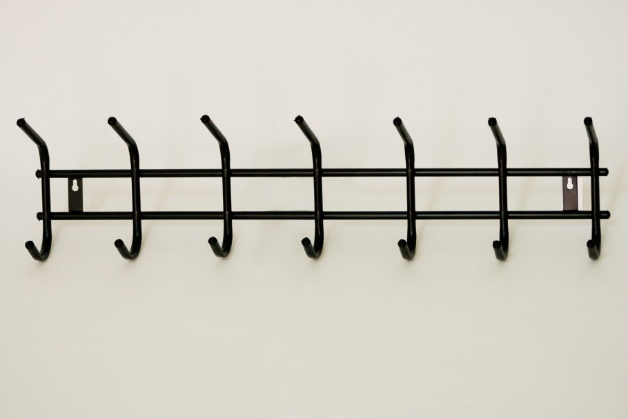 Вешалка настенная с полкой «комфорт», 7 крючков, 45×11×55 см, цвет чёрный