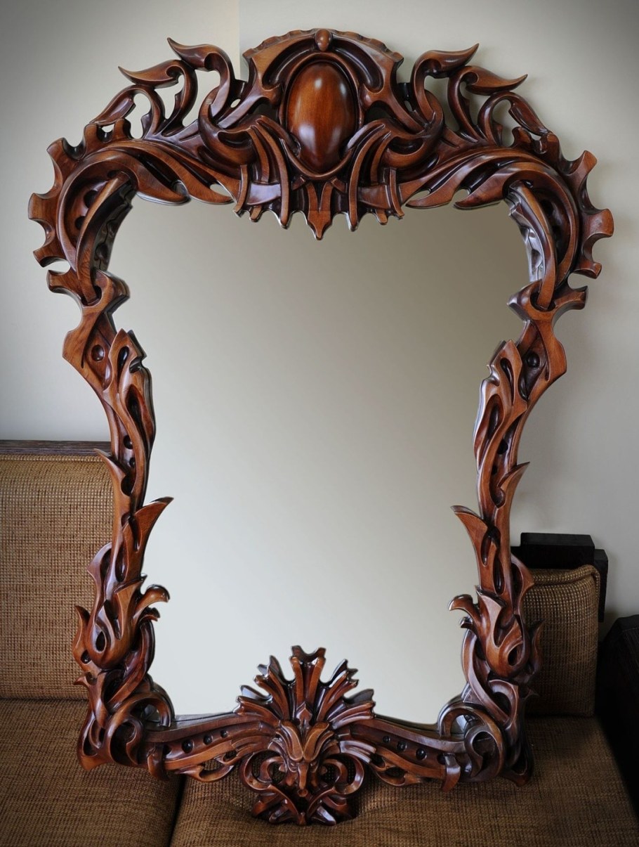 Рамка для зеркала из дерева