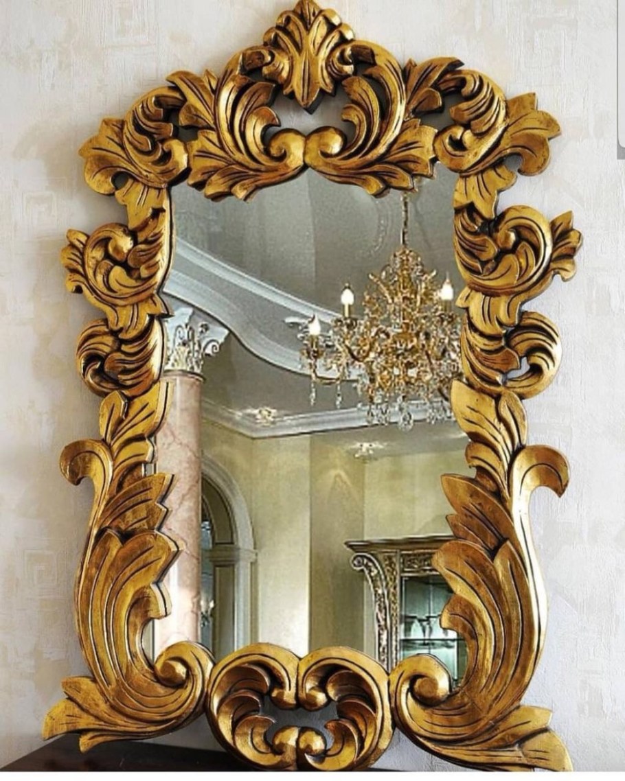 Резное зеркало