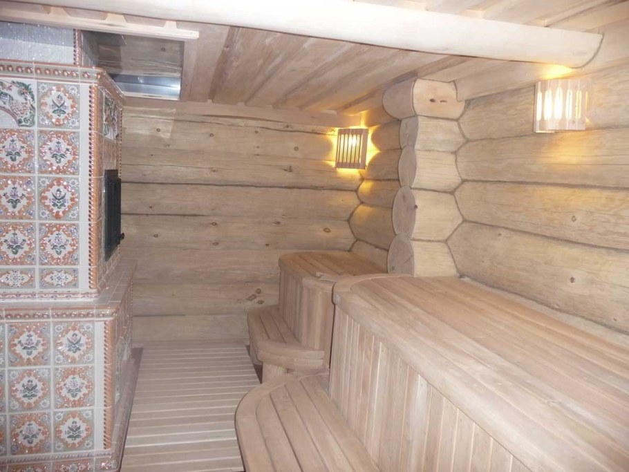 Бревенчатая баня изнутри