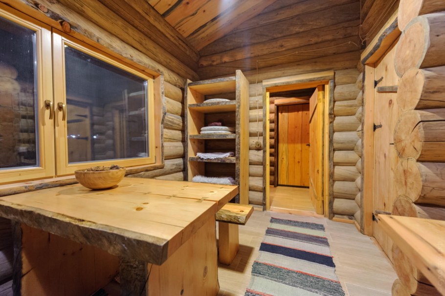 Баня из бревна внутри